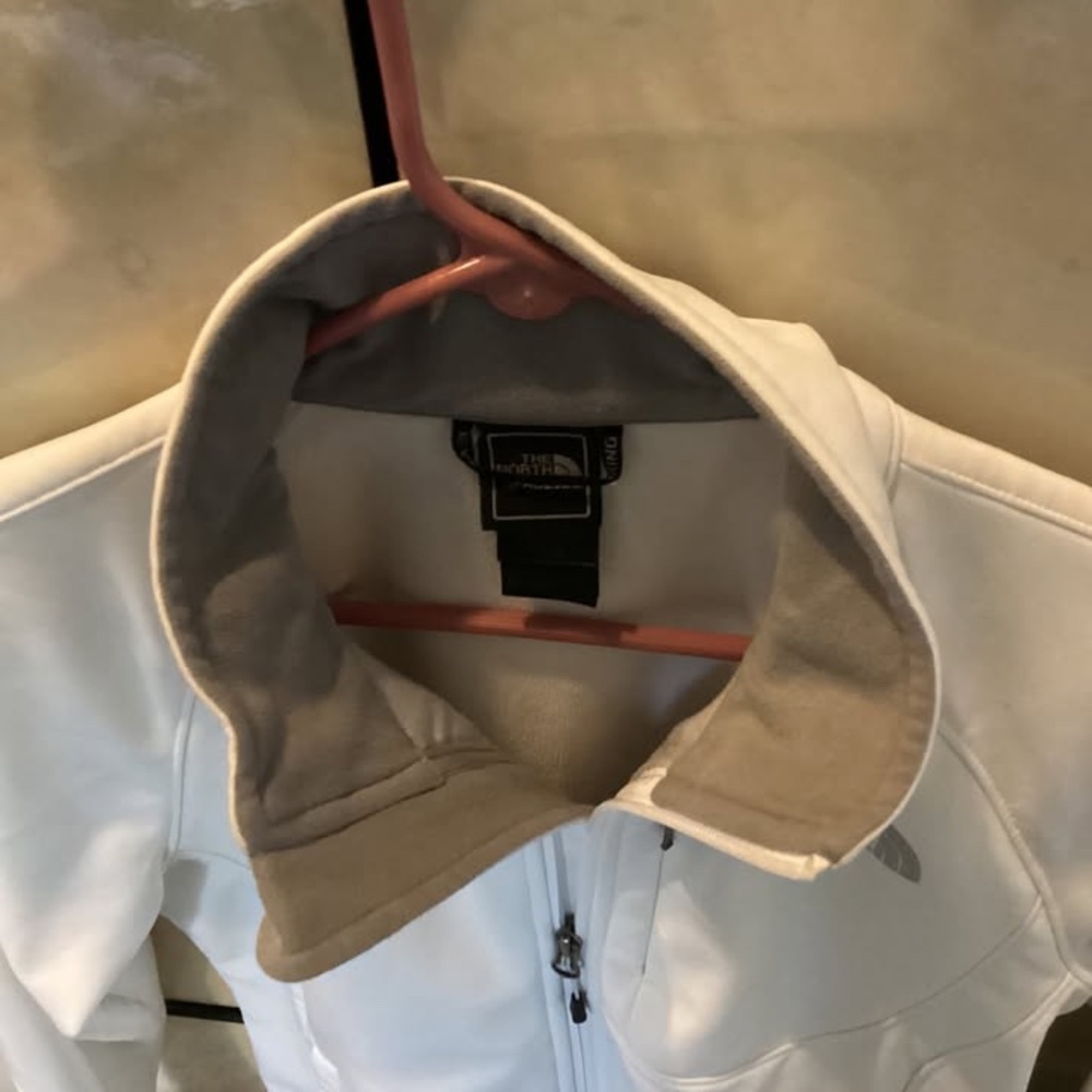 North Face Apex Bionic Softshell Jacket - image 3